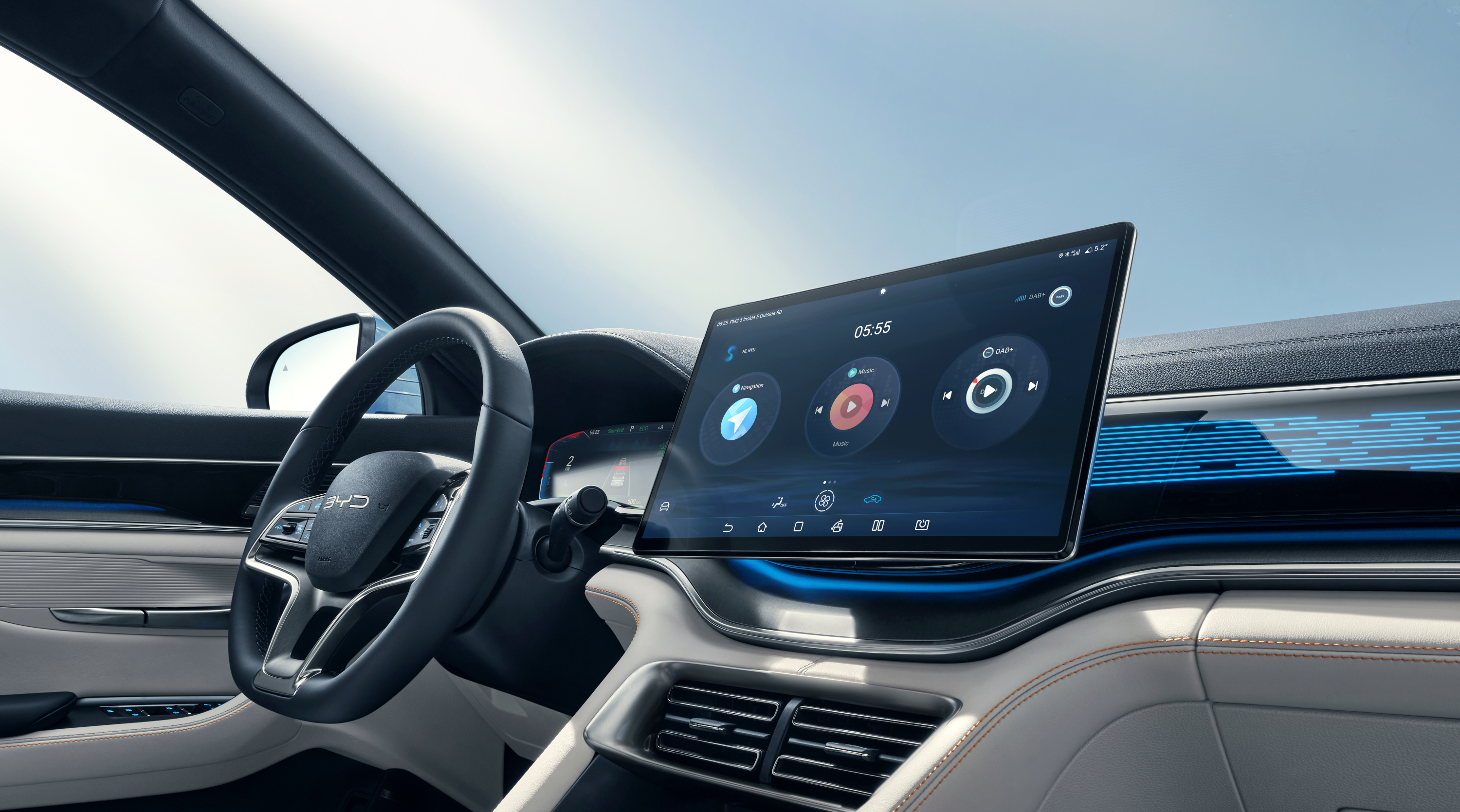 BYD Seal U 2023 : écran central et planche de bord