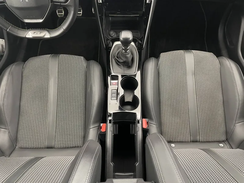 Image secondaire du véhicule 32