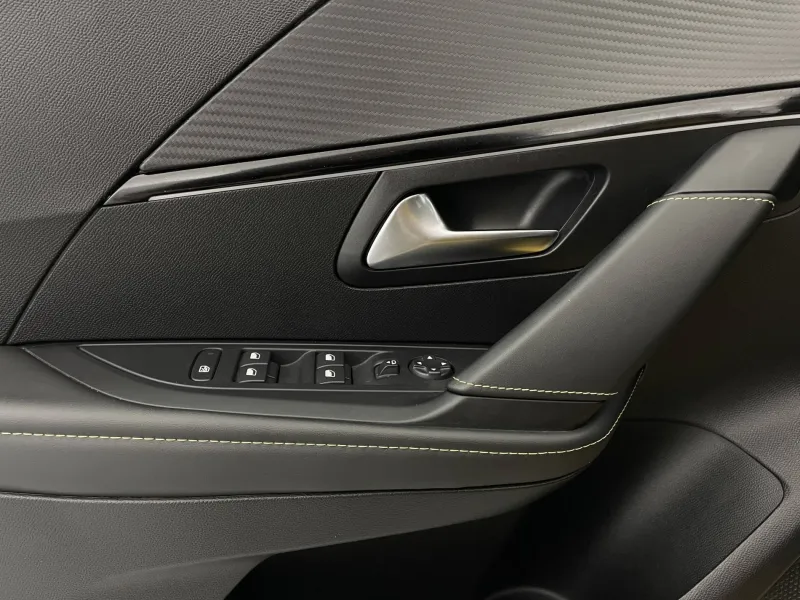 Image secondaire du véhicule 30