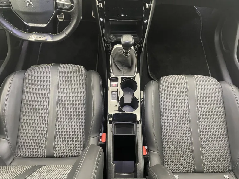 Image secondaire du véhicule 31