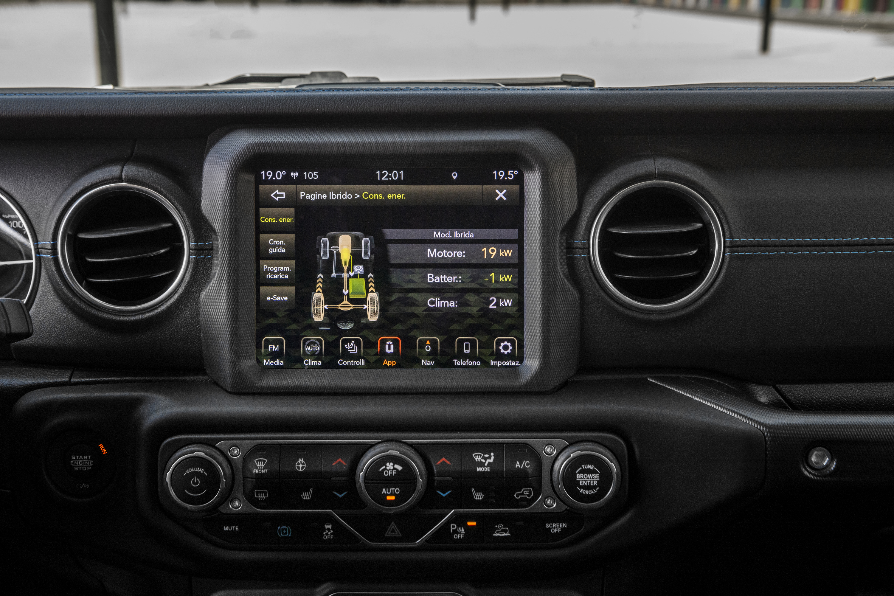 Jeep Wrangler 4xe 2022 : écran tactile