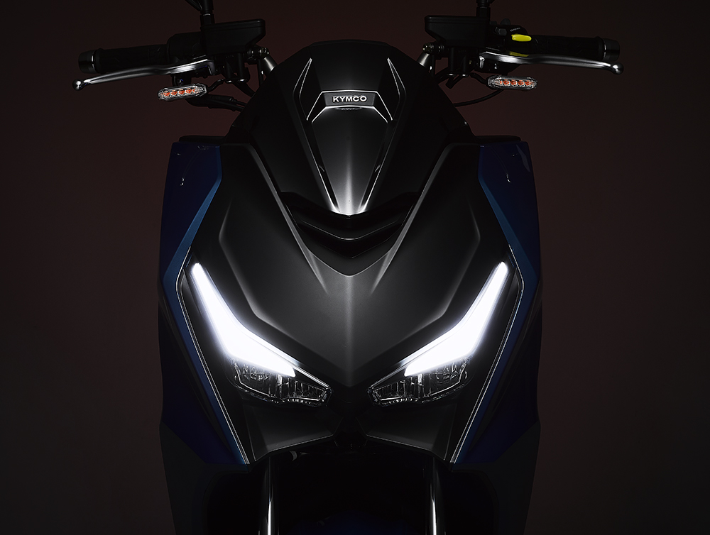 Kymco KRV 200 2024 : détail phares avant