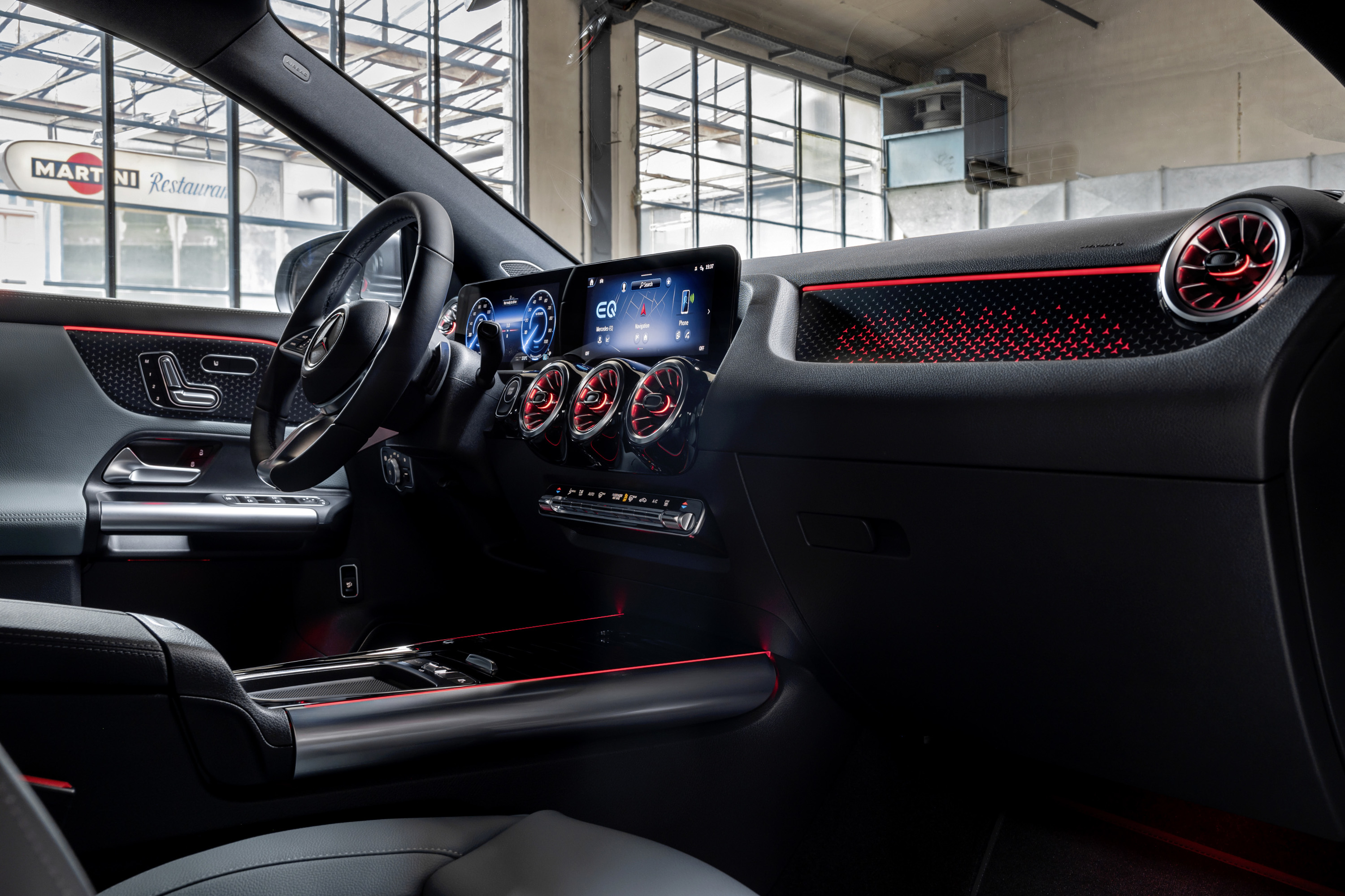 Mercedes EQA 2024 : planche de bord