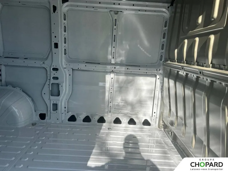 Image secondaire du véhicule 21