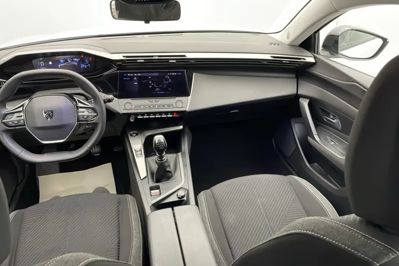 Image secondaire du véhicule 10