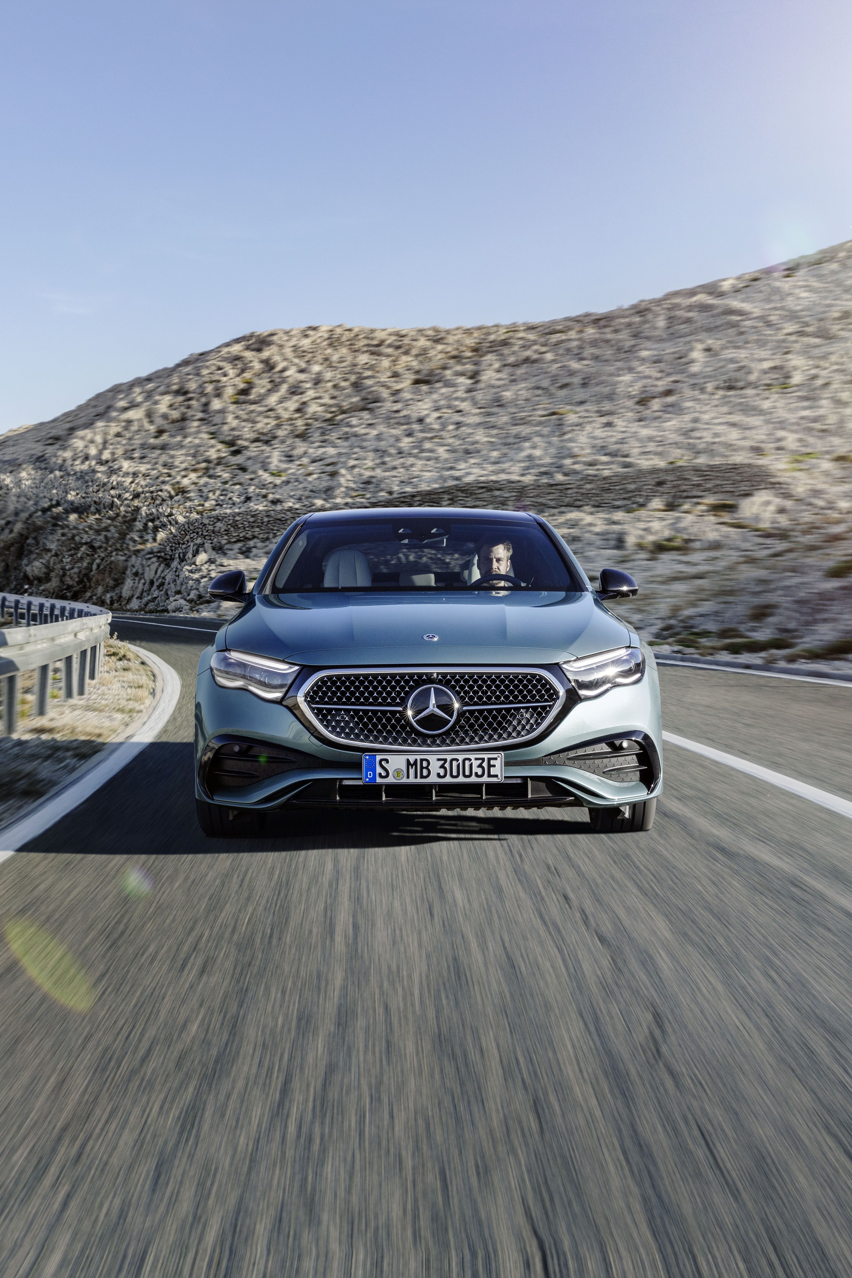 Mercedes Classe E 2023 calandre 1