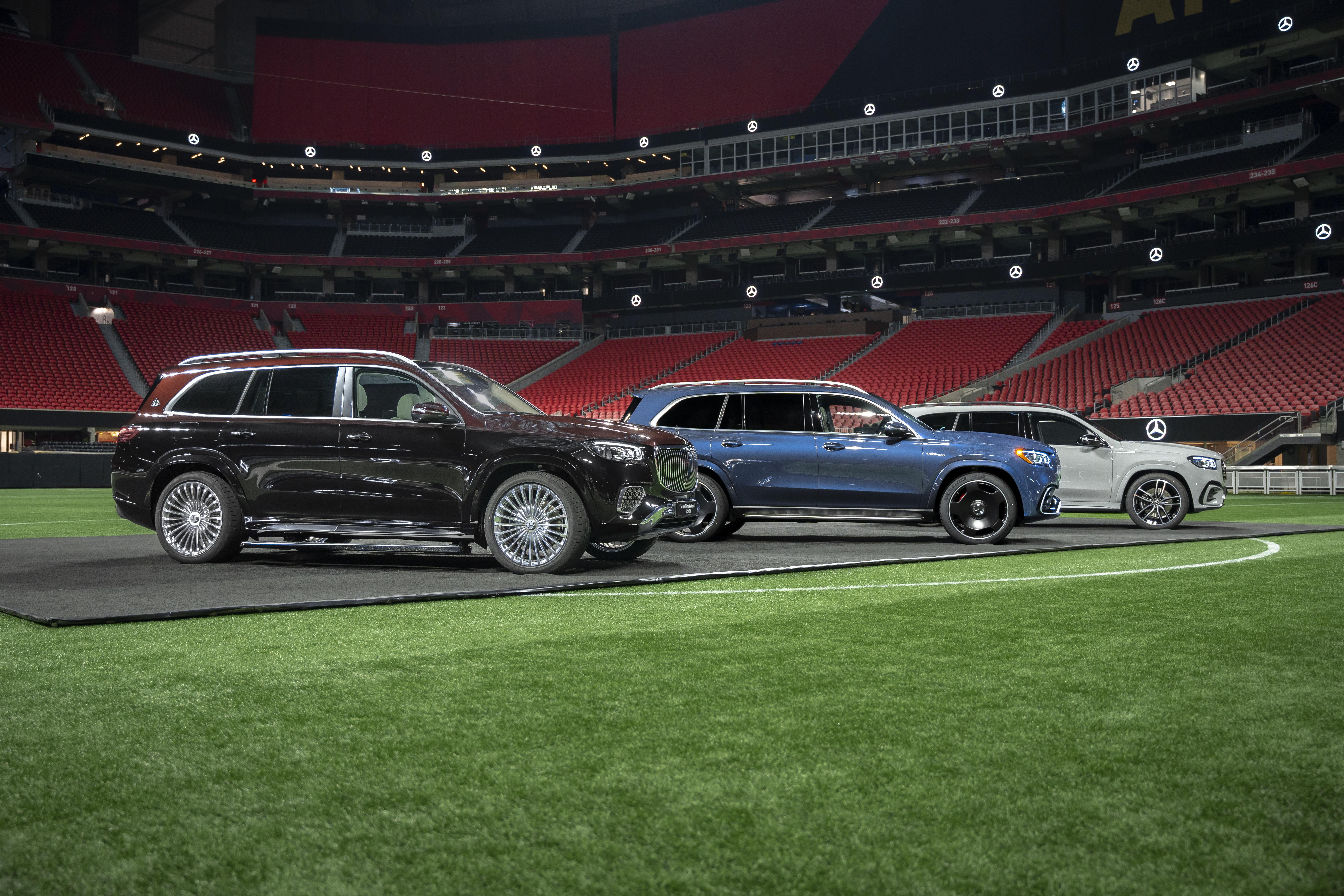 Gamme Mercedes GLS 2023 face profil