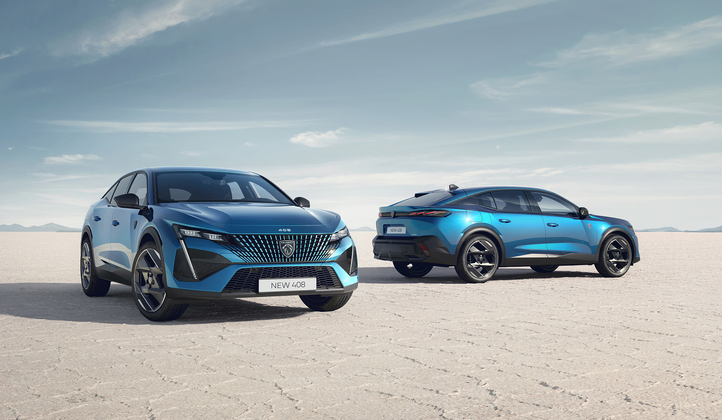 Nouvelle Peugeot 408 : Trois quart avant et trois quart arrière