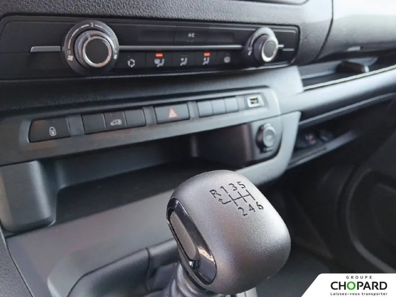 Image secondaire du véhicule 14