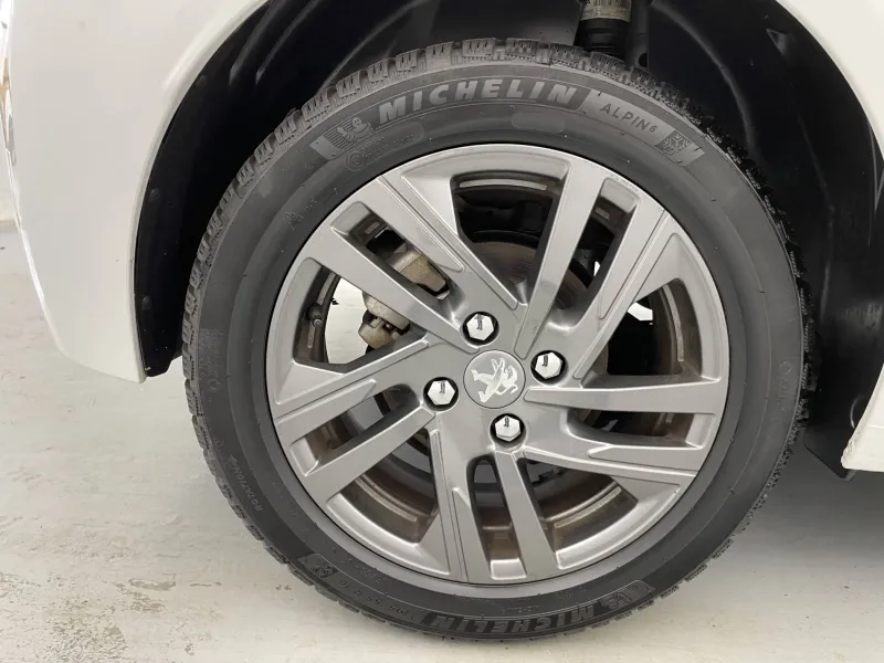 Image secondaire du véhicule 20