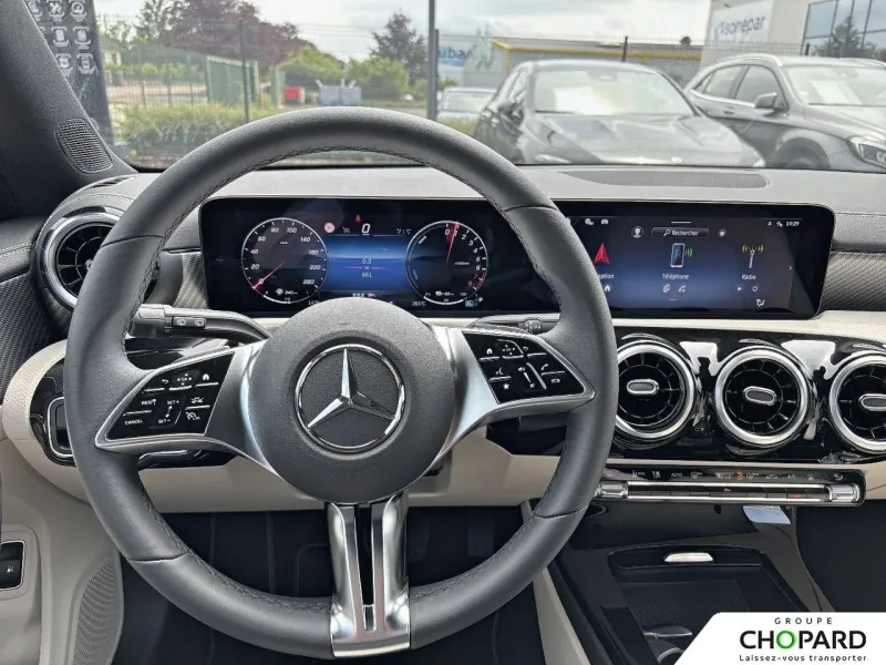 Image secondaire du véhicule 3