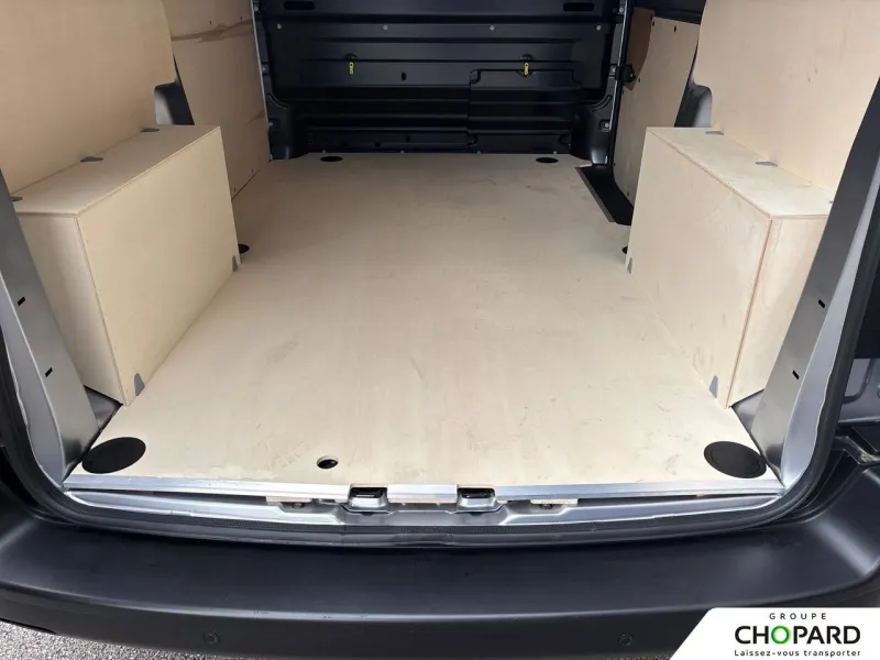 Image secondaire du véhicule 24