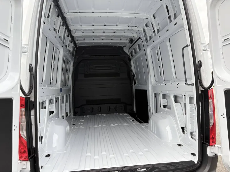 Image secondaire du véhicule 6