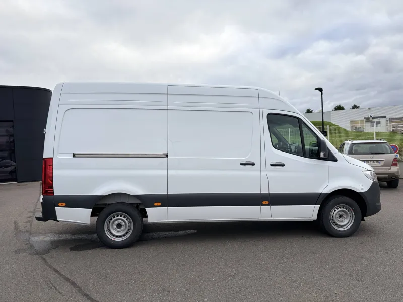 Image secondaire du véhicule 8