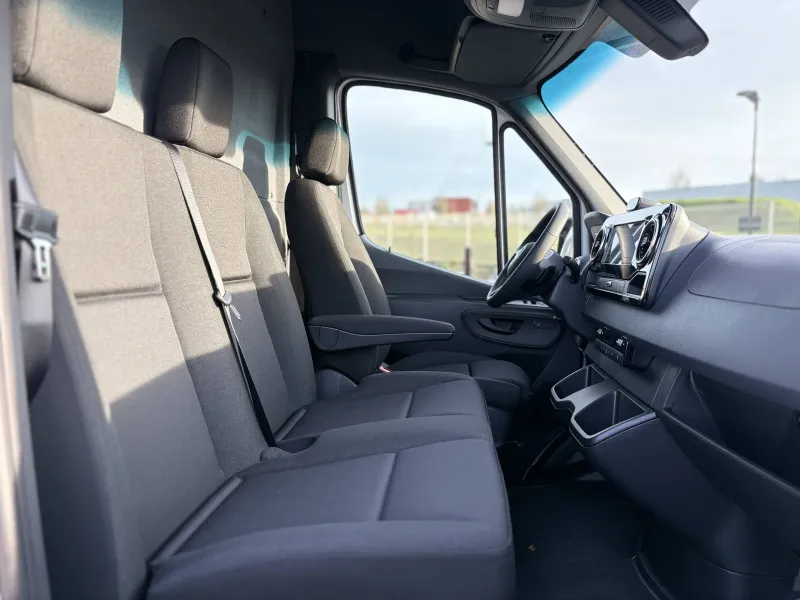 Image secondaire du véhicule 9