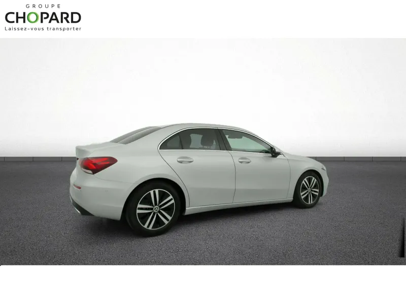 Image secondaire du véhicule 10