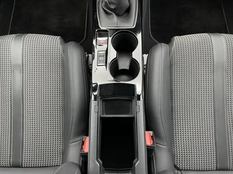 Image secondaire du véhicule 32