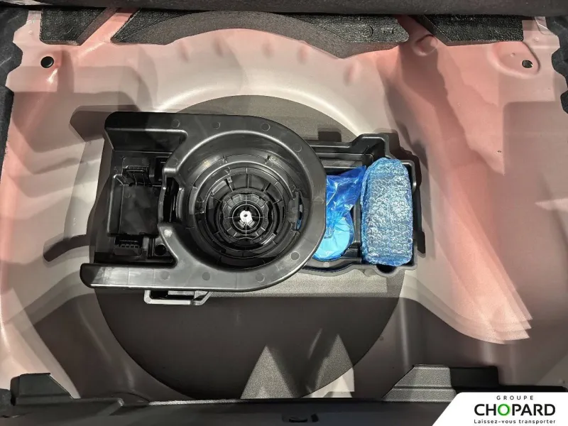 Image secondaire du véhicule 25