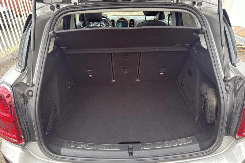 Image secondaire du véhicule 10