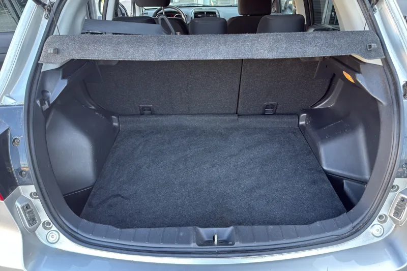 Image secondaire du véhicule 10