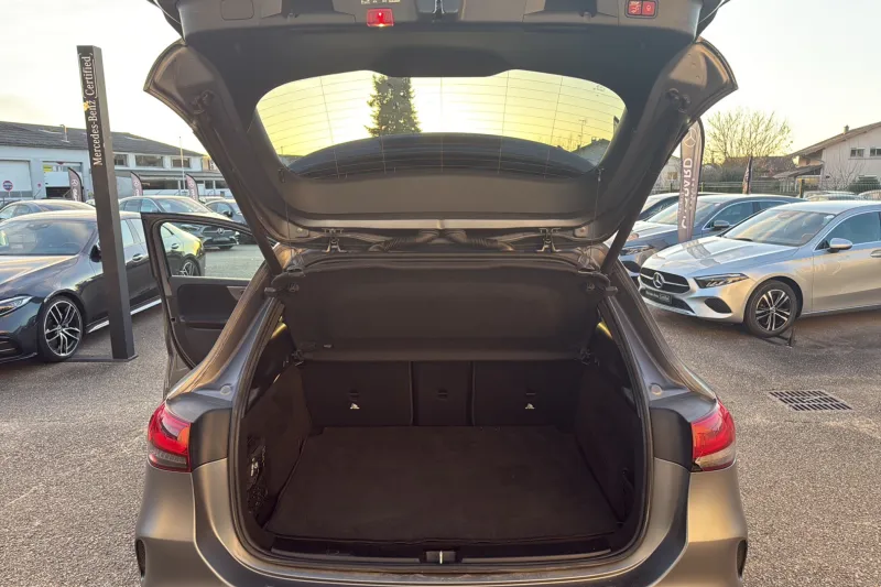 Image secondaire du véhicule 10