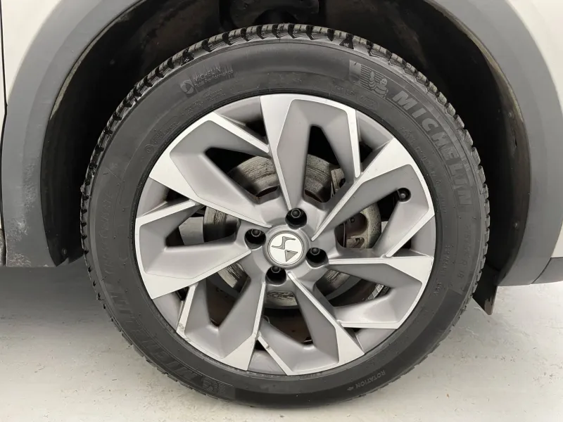 Image secondaire du véhicule 19