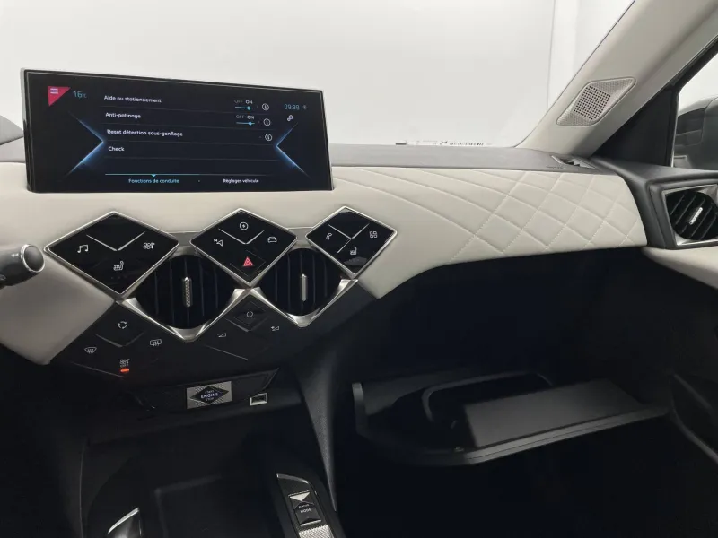 Image secondaire du véhicule 31