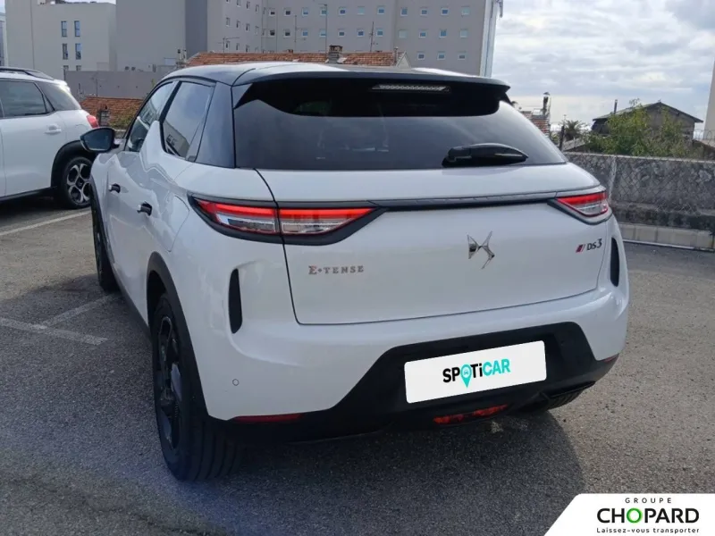 Image secondaire du véhicule 8