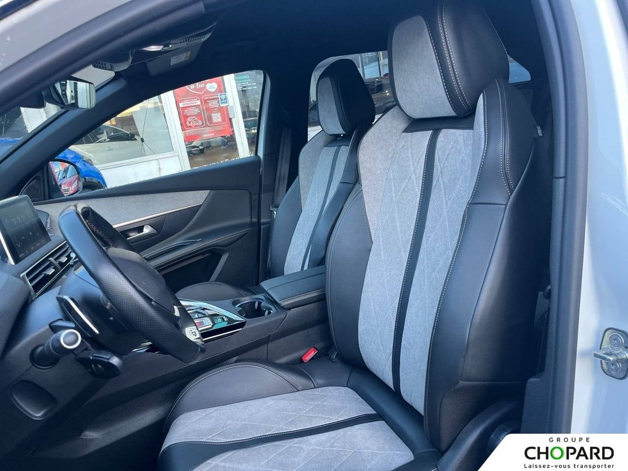 Image secondaire du véhicule 10