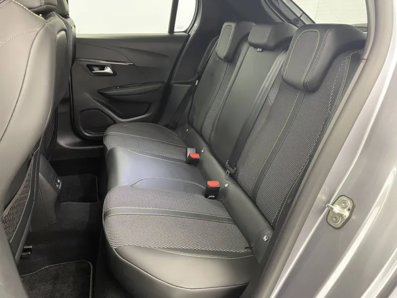 Image secondaire du véhicule 16