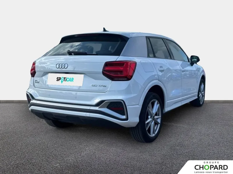 Image secondaire du véhicule 4