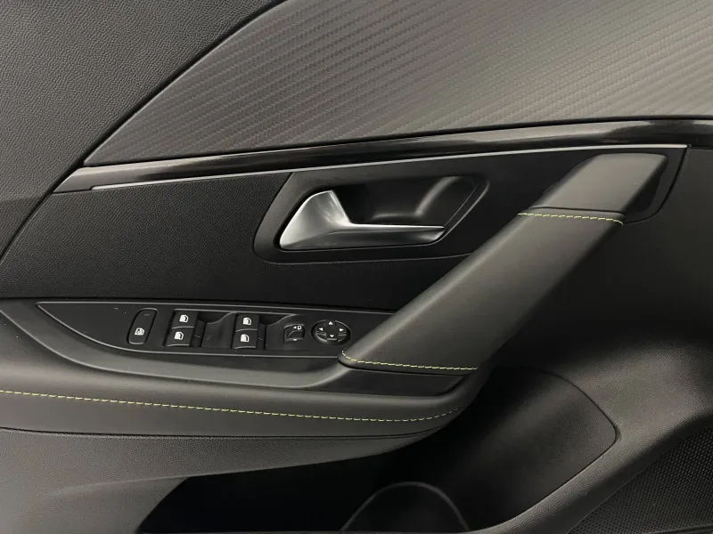 Image secondaire du véhicule 30