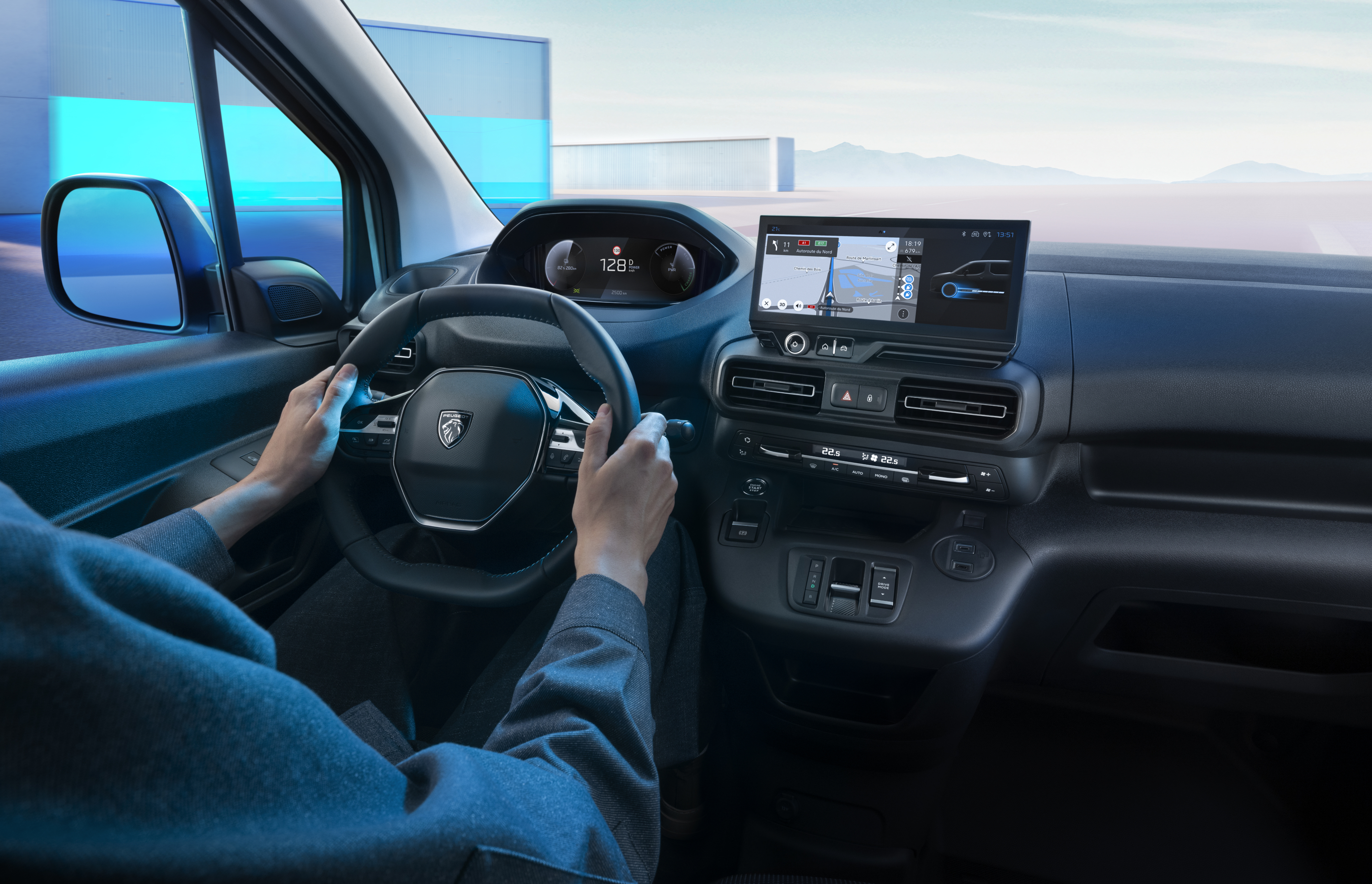 Peugeot Partner 2024 : intérieur poste de conduite