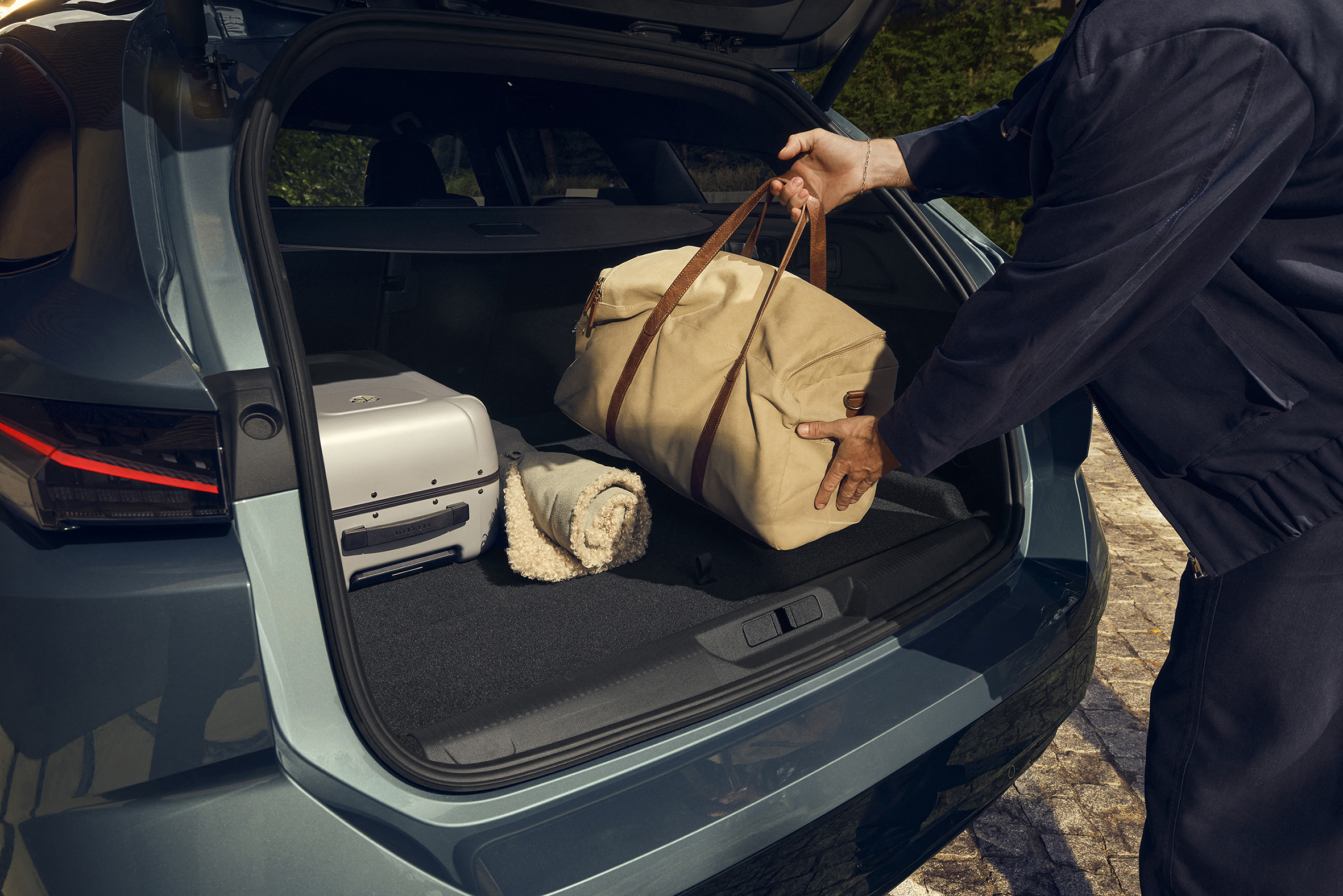 Peugeot 308 sw 2025 : chargement coffre rempli