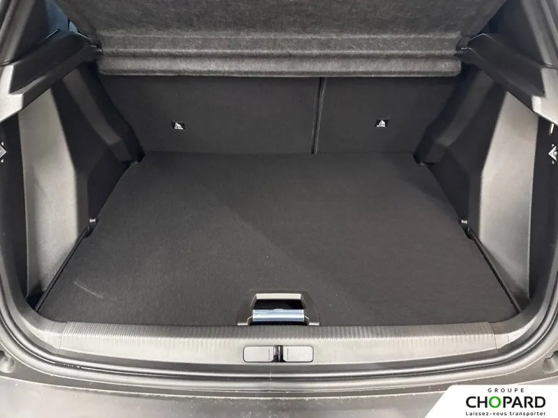 Image secondaire du véhicule 10