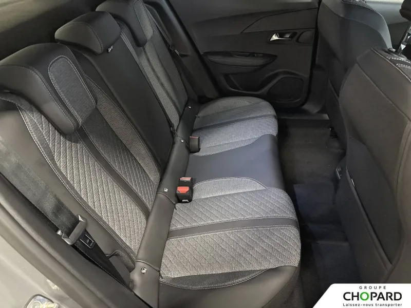 Image secondaire du véhicule 12