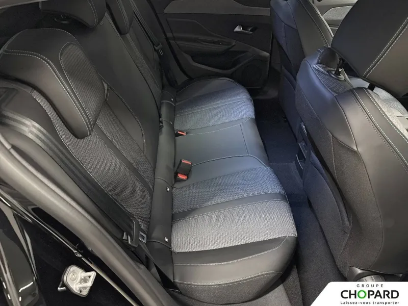 Image secondaire du véhicule 12