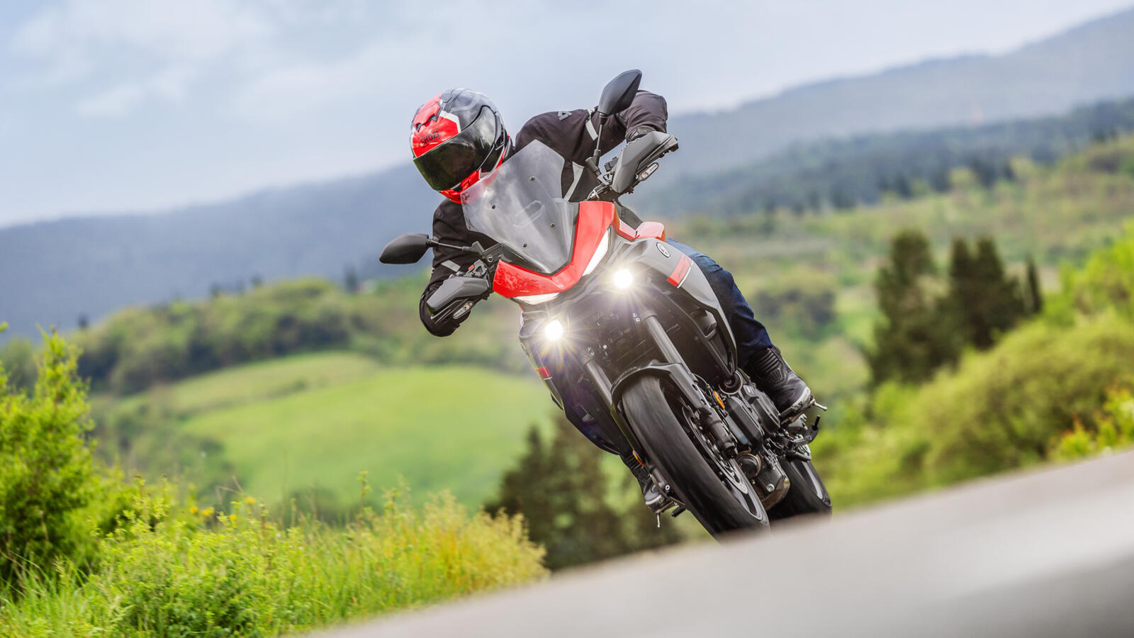 Yamaha Tracer 7 signature lumineuse