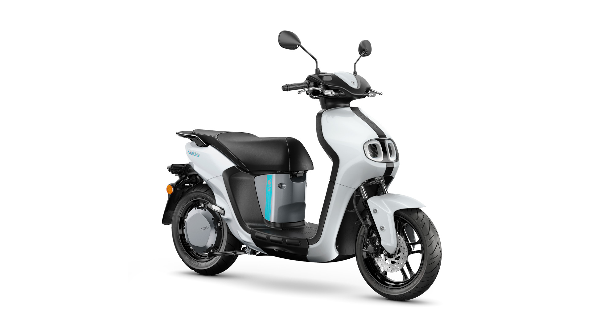 Yamaha Neo's 2023 Milky White : trois quarts avant