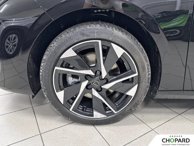 Image secondaire du véhicule 23