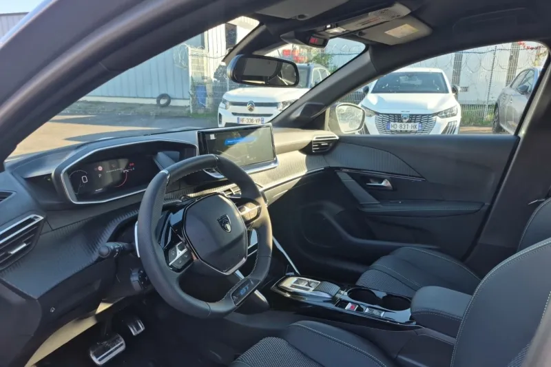 Image secondaire du véhicule 11