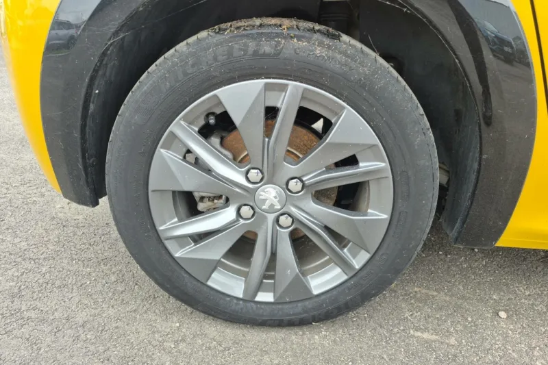 Image secondaire du véhicule 15