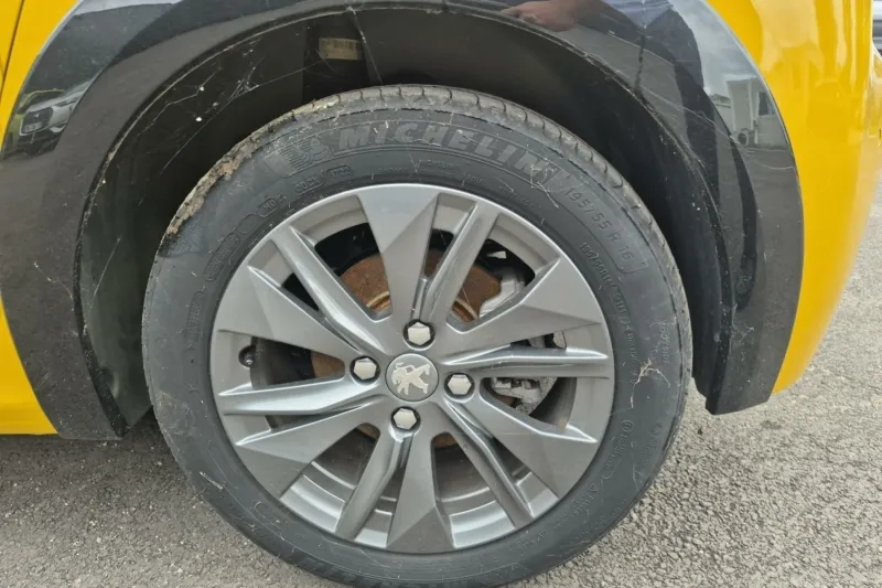 Image secondaire du véhicule 17