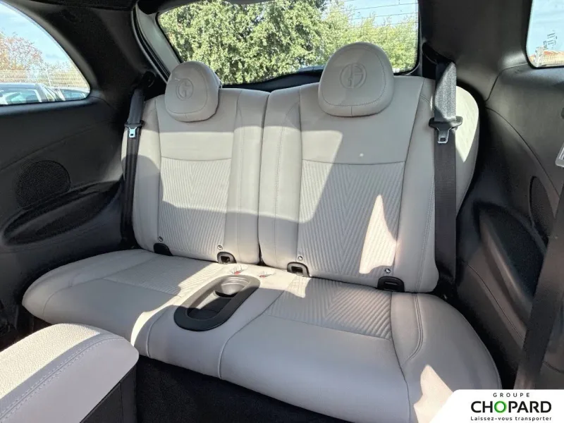 Image secondaire du véhicule 8