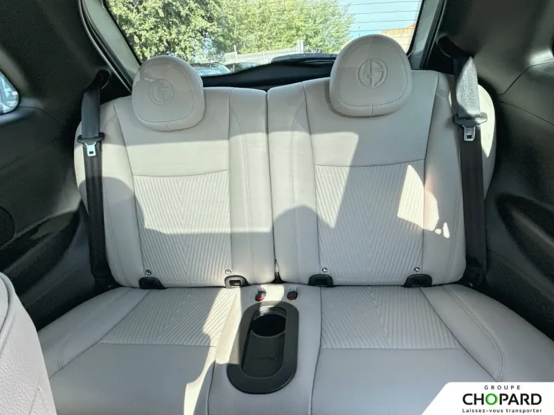 Image secondaire du véhicule 9