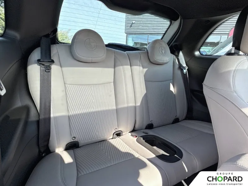 Image secondaire du véhicule 10