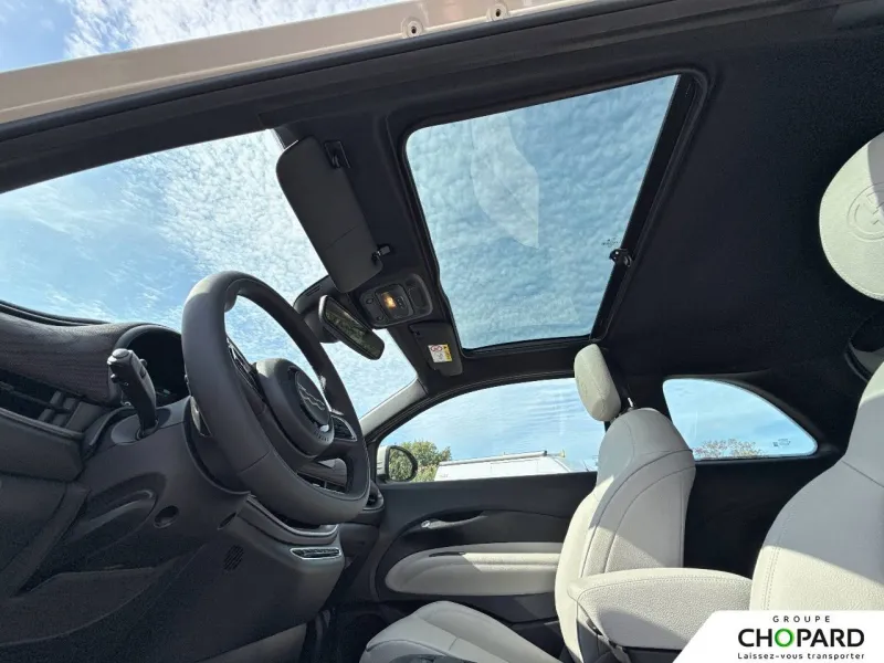 Image secondaire du véhicule 11