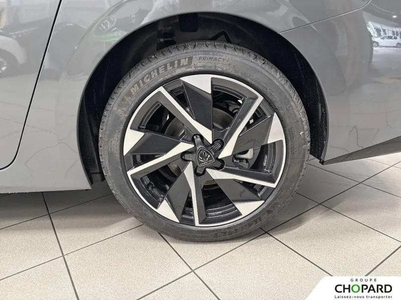 Image secondaire du véhicule 23