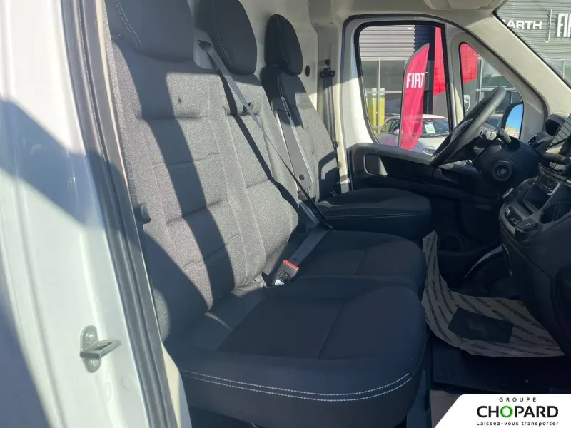 Image secondaire du véhicule 14