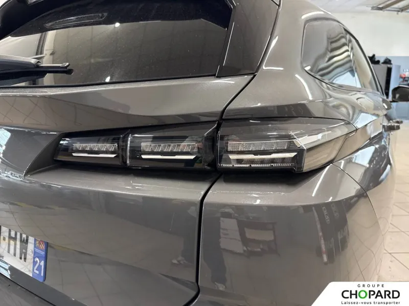 Image secondaire du véhicule 25